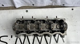 VW Golf IV 1.9 TDI hlava valce / motoru 038103373E