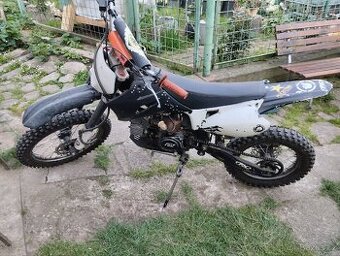 REZERVOVÁNO Pitbike 125 2x