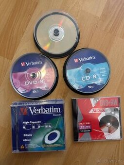 Prodám sadu CD-R a DVD-R disků