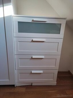 Komoda IKEA Brimnes