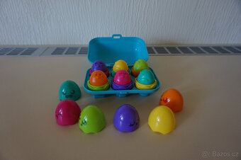 barevná pískací vajíčka Tomy - vkládačka - 1