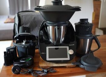 Thermomix TM6 černý s příslušenstvím
