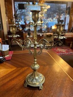 Starožitný svícen