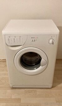 Pračka Indesit