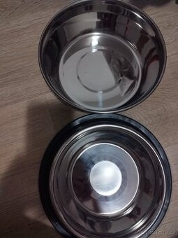 Základní výbava pro střední až velké štěně