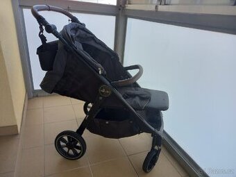 Sportovní kočár baby design look