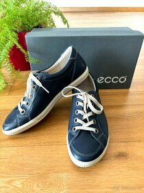 ECCO NOVÉ kožené tenisky 38