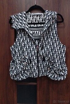 Vesta dior velikost M