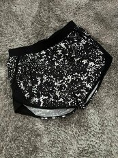 Nové sportovní kraťasy Under Armour XS
