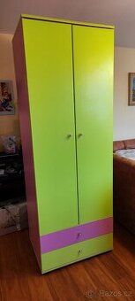 Šatní skříň + komoda