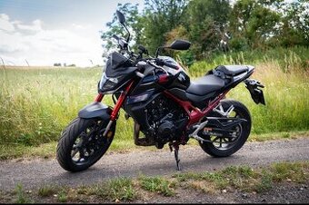 Honda hornet 750 2024