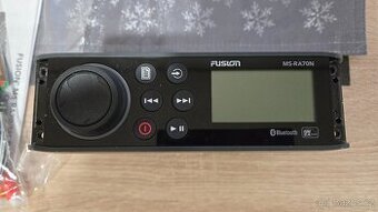 Vodotěsné rádio Fusion MS-RA70N
