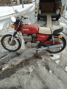 Suzuki gt 380