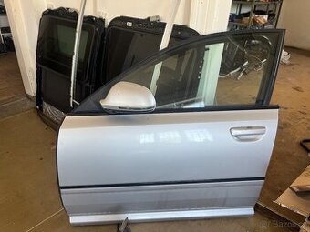 Audi A8 D3 levé dveře