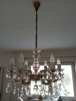 Křišťálový lustr