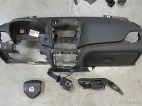 Fiat Freemont palubní deska, airbagy přední, pásy