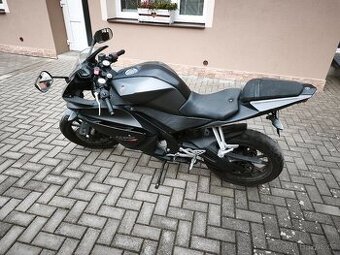 Yamaha YZF-R125  2016