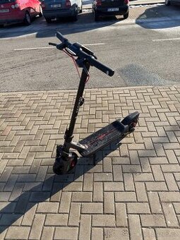 Prodam 2 mesice pouzitou elektrokolobezku Segwey