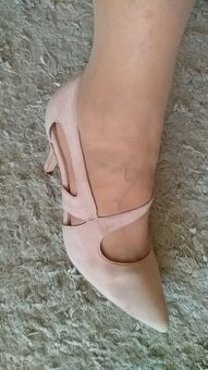 Společenské starorůžové semišové lodičky vel. 38