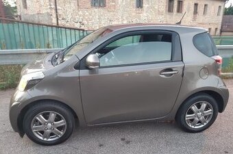 Toyota iQ N-Collection=CLIMA=Servis.Pneu.Brzdy.Olej, 3+1míst