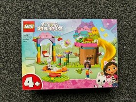 LEGO® Gabby’s Dollhouse 10787 Zahradní párty Víly kočičky - 1