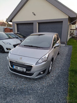 Peugeot 5008 2.0HDI 110Kw. 10/2014