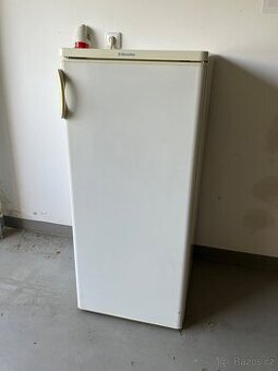 Lednička Electrolux 125cm