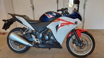 Honda CBR250R