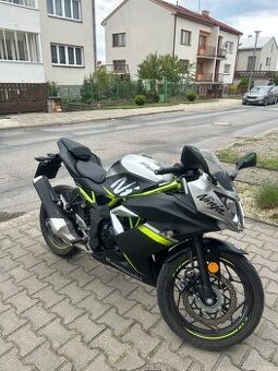 Kawasaki ninja 125 (2021)