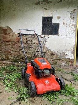 HUSQVARNA LC151 S