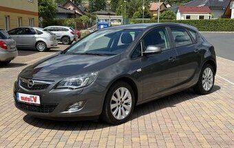 OPEL ASTRA J 1.6 16V 85kW-2010-128.772KM-XENON,AC,VÝHŘEV-