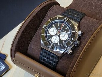 Breitling Super Chronomat 44 B01