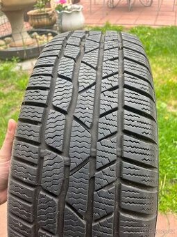 215/60 R17