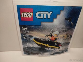 Lego City Policejní vodní skůtr