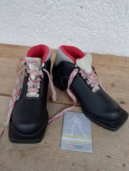 Boty na běžky Botas vel 37