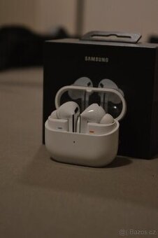 Samsung Galaxy Buds 3 Pro - 1