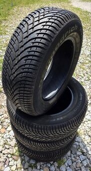 Zánovní zimní pneu BFGoodrich g-Force Winter 2 215/65/16