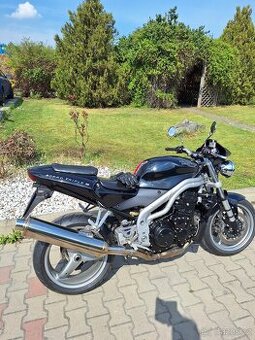 Triumph speed triple 955i 88kw