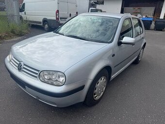 Golf 4 1.6 77kw, krásný stav Nová STK-SPZ