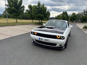 Dodge challenger 5,7 Shaker