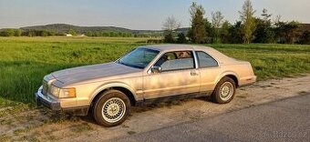 Prodám veškeré náhradní díly Lincoln mark VII