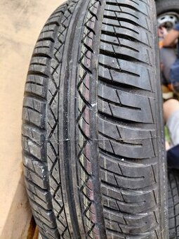 Prodám pneu 155,70,r13