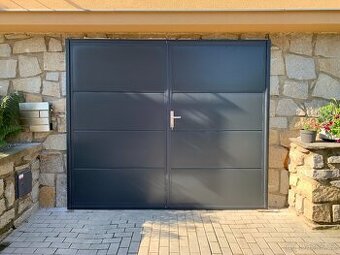 Garážová vrata dvoukřídlá