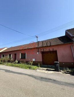Prodej prostorného RD, užitná plocha 136 m2 a pozemek 2894 m
