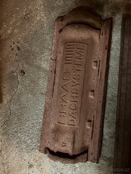 Střešní tašky+ větrací taška