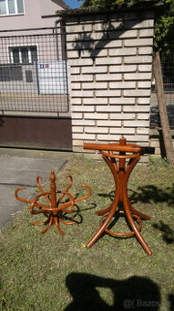 PRODÁM RETRO DŘEVĚNÝ VĚŠÁK