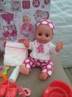 PANENKA S 12-TI ZVUKY-BATUŽKEM A PŘISLUŠENSTVIM