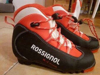 Dětské boty na běžky vel. 34 - Rossignol x-1 Junior 34