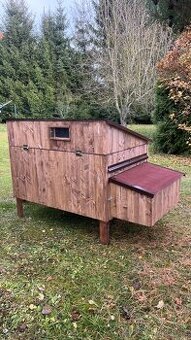 Kurník pro 10 slepic