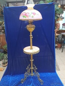 Petrolejová lampa, podlahová